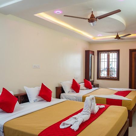 Le Suresh Guest House Pondicherry Bagian luar foto