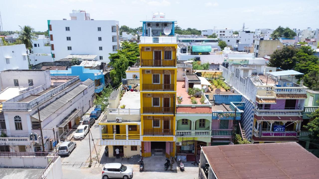 Le Suresh Guest House Pondicherry Bagian luar foto