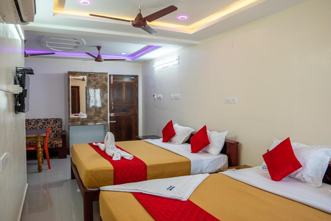 Le Suresh Guest House Pondicherry Bagian luar foto