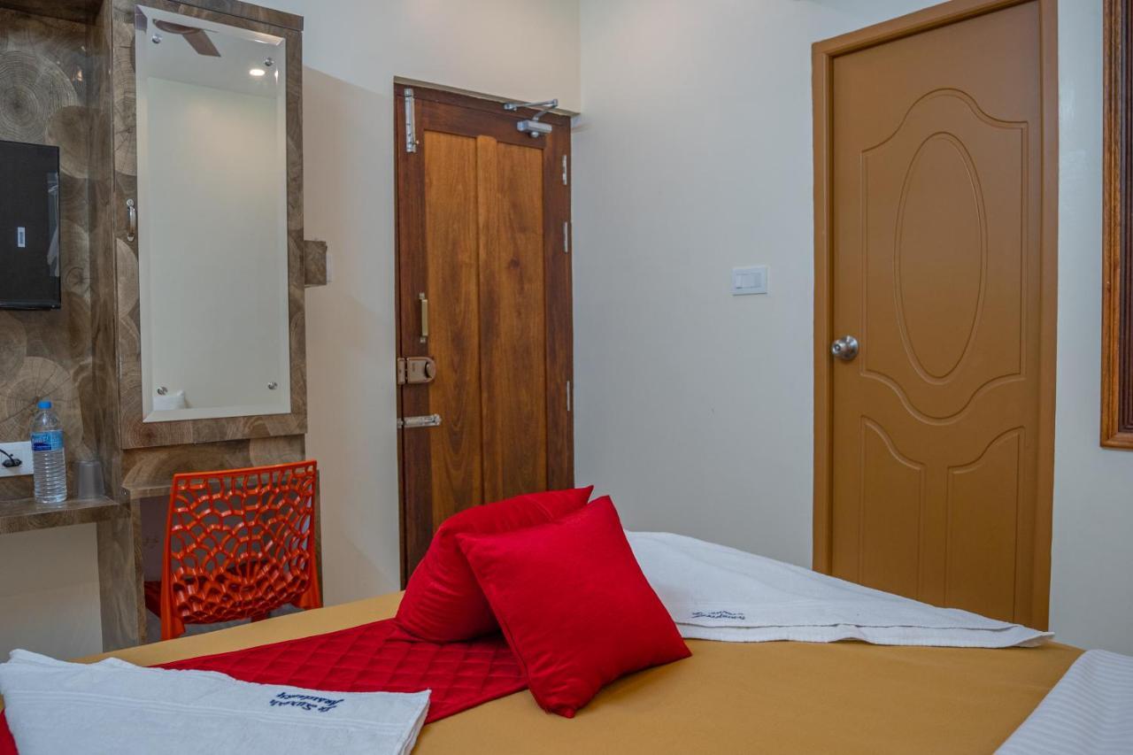 Le Suresh Guest House Pondicherry Bagian luar foto
